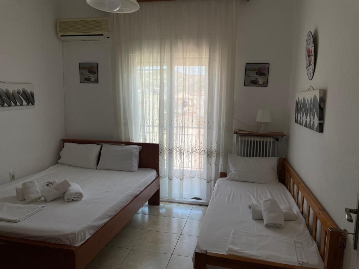 Nikos Rooms Néa Péramos 外观 照片