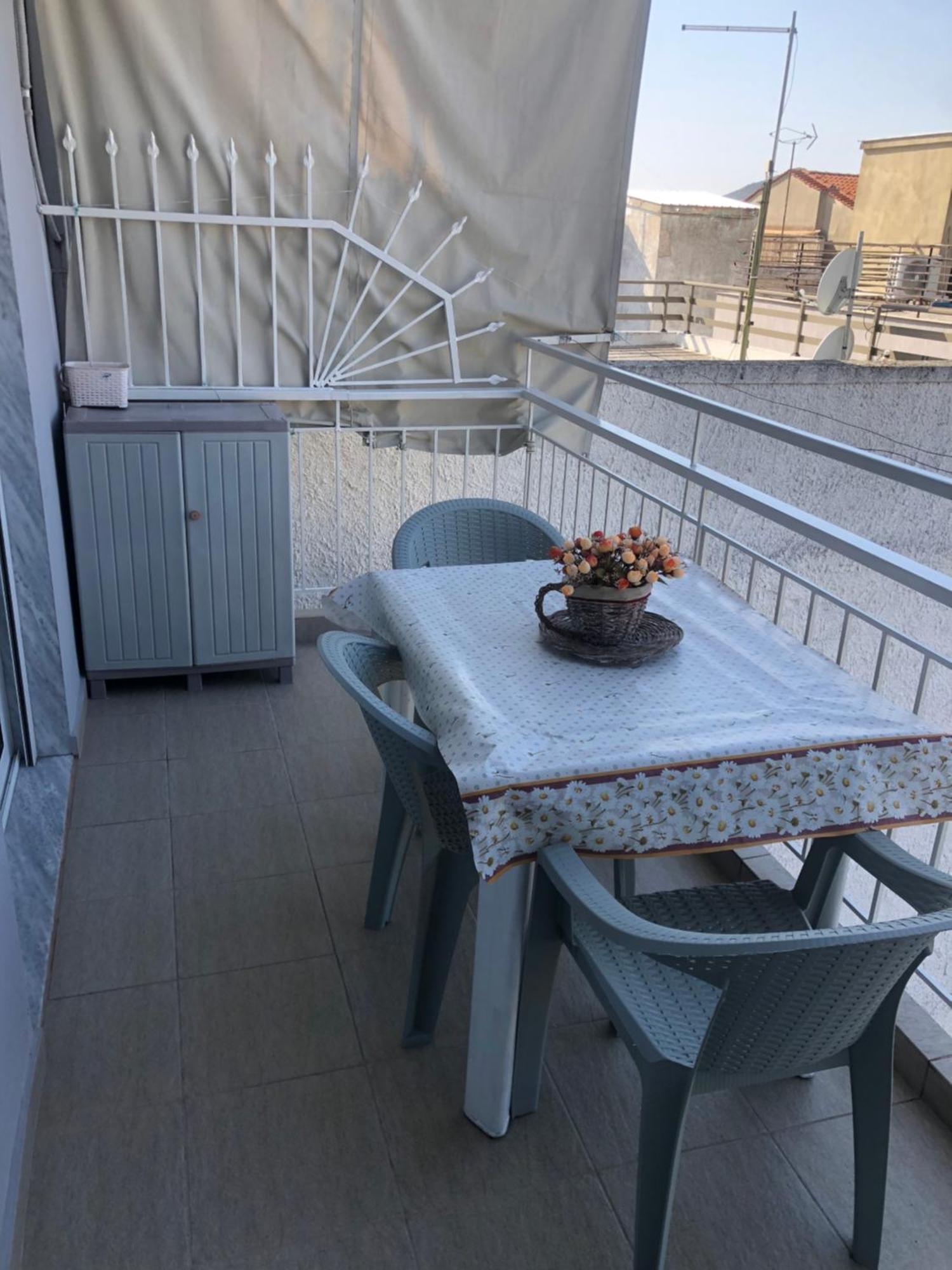 Nikos Rooms Néa Péramos 外观 照片