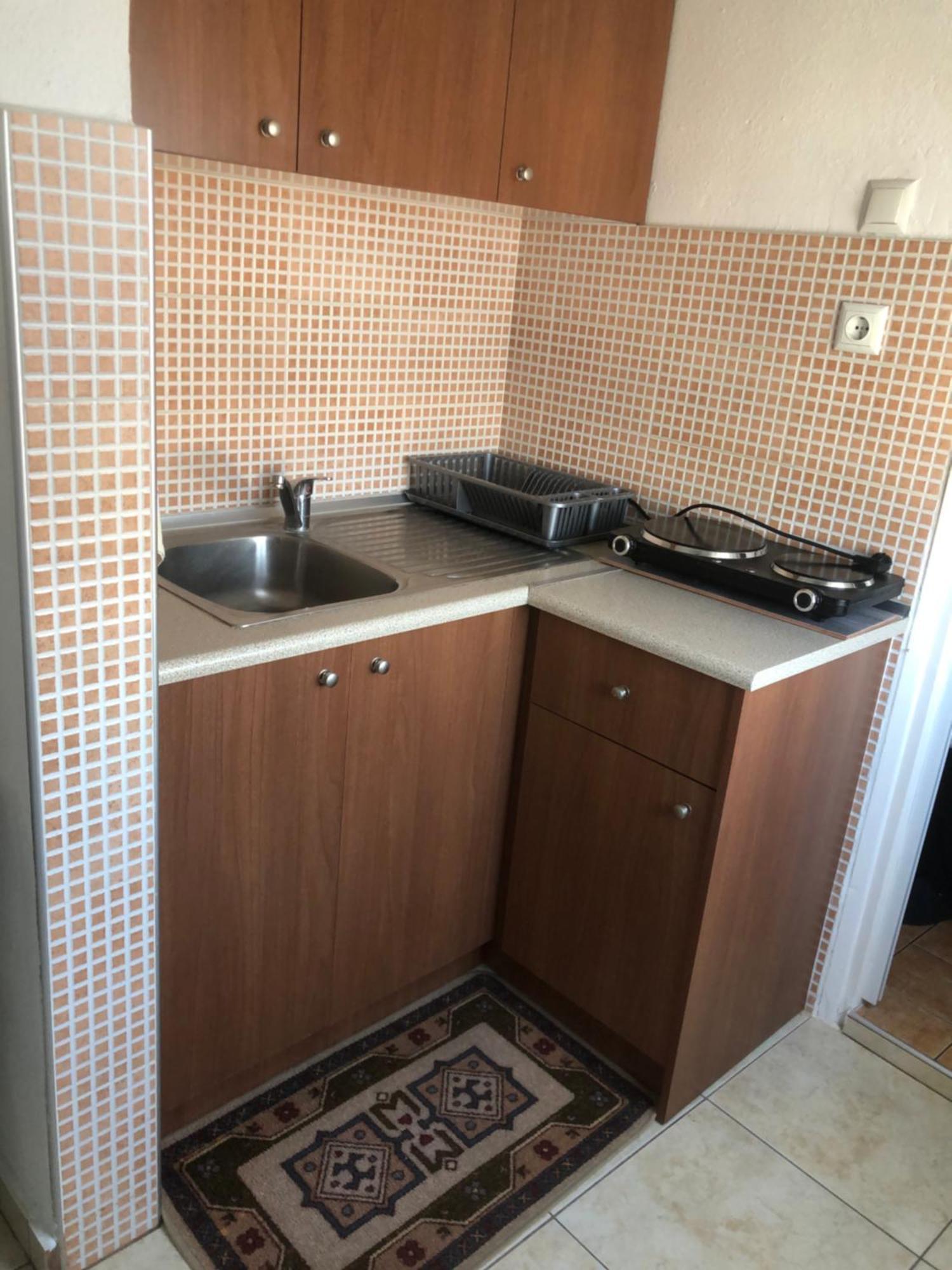 Nikos Rooms Néa Péramos 外观 照片