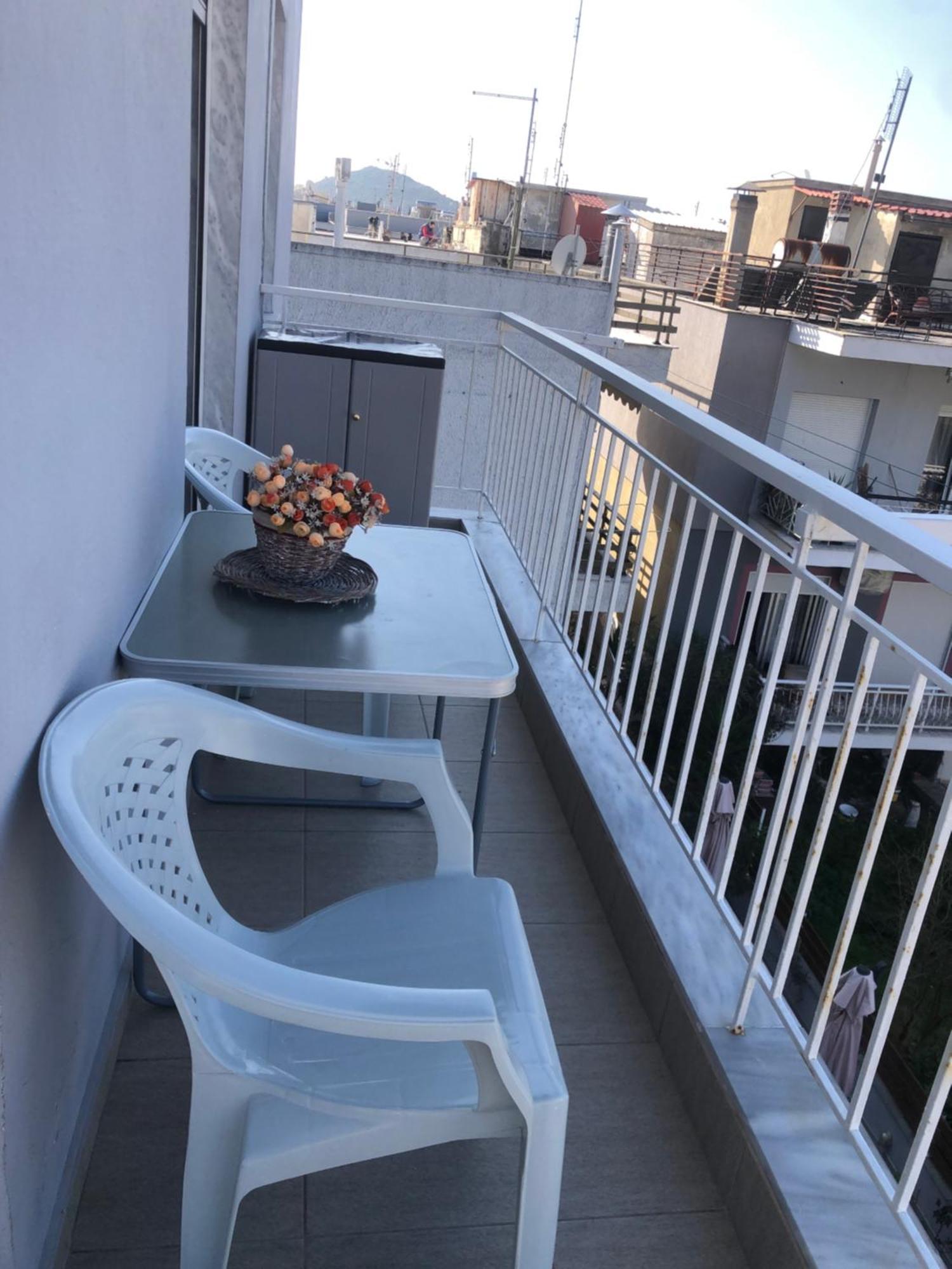 Nikos Rooms Néa Péramos 外观 照片