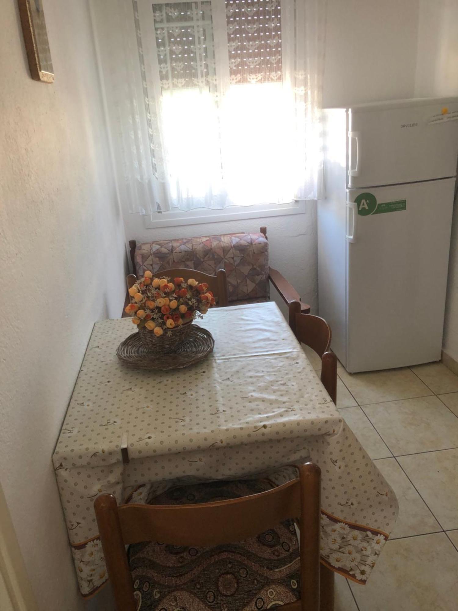 Nikos Rooms Néa Péramos 外观 照片